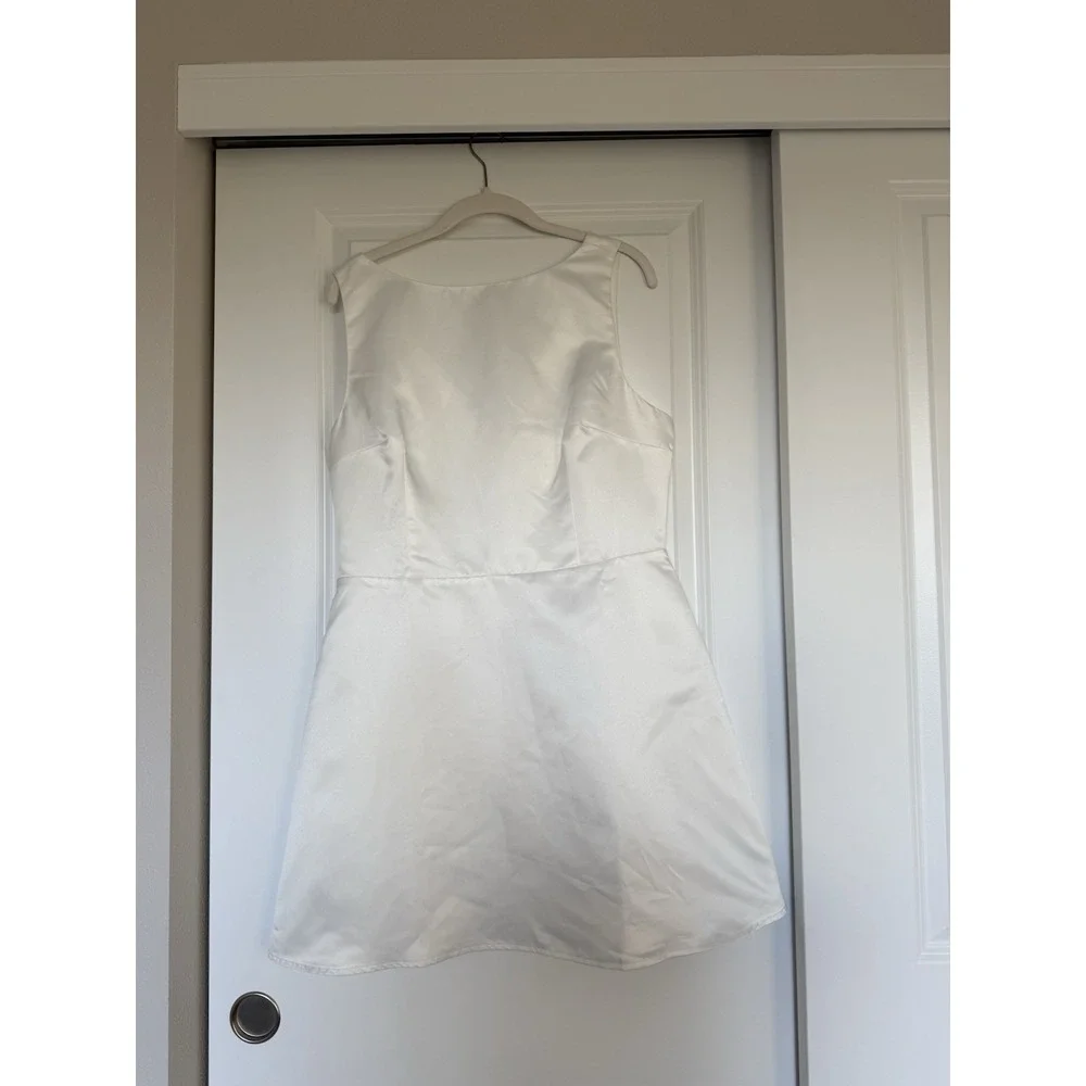 NWT Reformation Zenni Dress‎ Ivory Size 12 Bridal Boat Neck Satin V Neck Mini